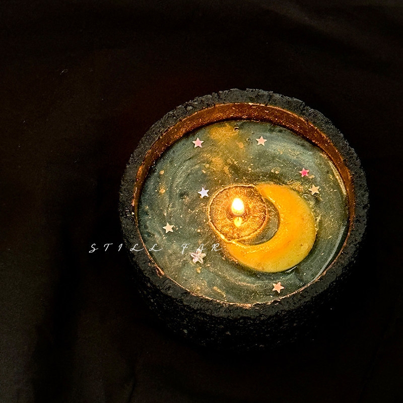 Duftkerze „Schmelzender Mond“  – Paraffin Candle Wax Bewertung und Preis